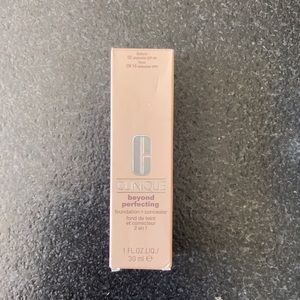 Clinique Beyond Perfecting Foundation + concealer